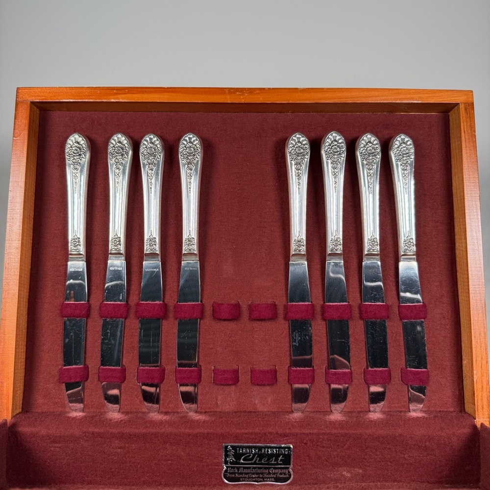 WM Rogers MFG. Silver Plated 8x Modern Hollow Knife 9 1/8” From 1953 Jubilee